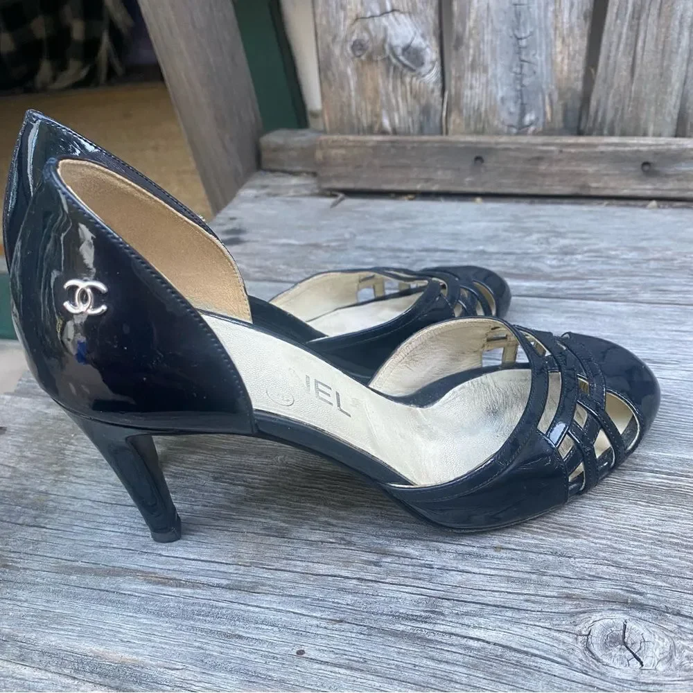 Chanel Chaus Ouvertes Noir Black Patent Heels Size 36 in navy